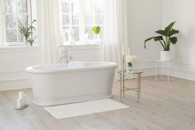Elegant Bathtub Installation